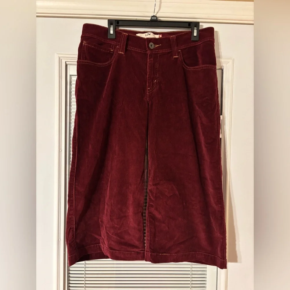 Levi's Women’s Vintage Burgundy Corduroy
